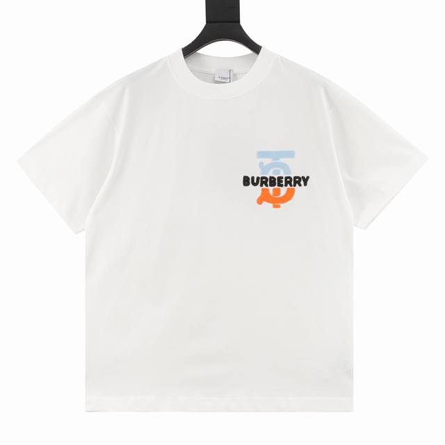Burberry 巴宝莉Bbr经典Tb胸口刺绣Logo短袖T恤 看到这款的短袖真的瞬间被圈粉了，这雾霾色彩字Tb真的是太好看啦，相比彩字Tb那款，这个雾霾色更加