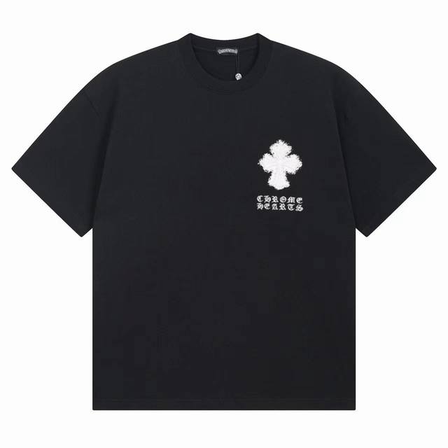 款号Ys35 克罗心十字架梵文印花男女休闲宽松圆领短袖采用定制面料丶1比1配色罗纹丶环保印花。立体感满满的丶250克高克重纯棉面料，细节更佳完美，黑白S-Xl