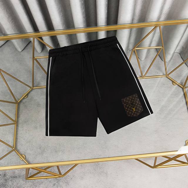 Louis Vuitton 路易威登皮标牛仔口袋短裤卫裤 1:1对版面料380克毛圈高克重百分百纯棉 提前做过预缩水1×1双纱洗一辈子都不会变形的 男女同款 官