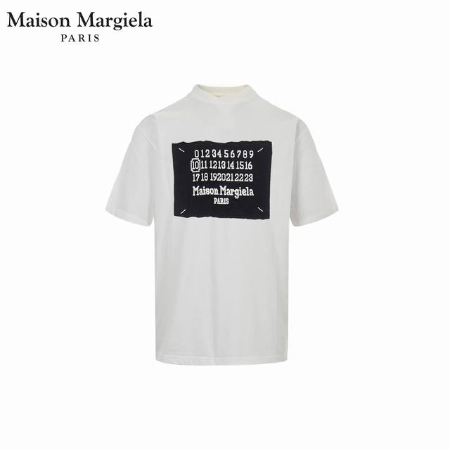 Maison Martin Margiela 马吉拉25Ss 贴布刺绣短袖T恤 采用订色订染毛圈纯棉衣面，250G双股双纱，手感舒适 进口针织针梳棉进行制作，搭