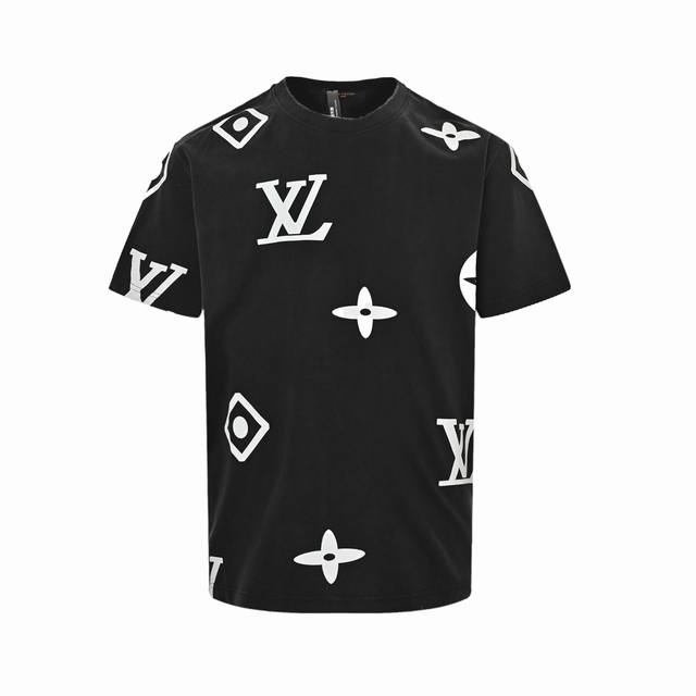 Louis Vuitton 路易威登 25Ss 水洗满印老花短袖 标志性的品牌标识元素,以绚丽黑白渲染点缀夏季的青春穿着.又一款大刷存在感的精品T,再次重回大家