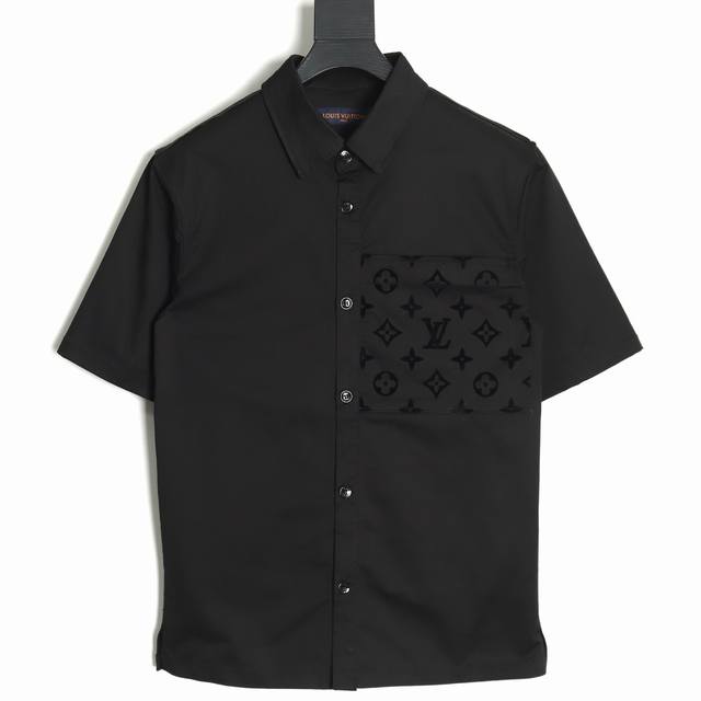 Louis Vuitton 路易威登 Lv 24Ss 黑植绒短袖衬衫 原版 p10,700购买，斜纹梭织面料、口袋经典老花图案设计 饰有 Monogram 植绒