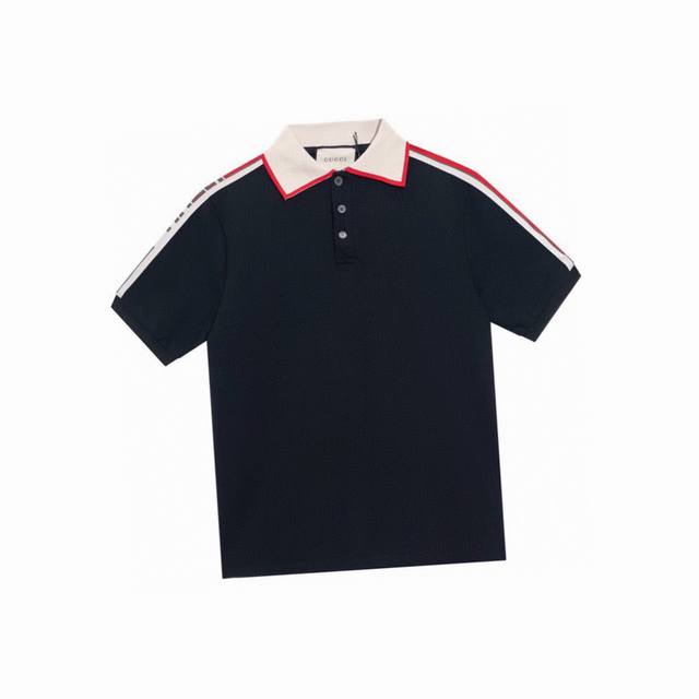 古驰 Gucci 夏季新款，肩膀红绿字母织带polo衫翻领短袖T恤，50支双精梳丝光棉小蜂窝朱地定制面料，洗水定型后 G，G家经典红绿字母织带拼接，肩膀流线型设