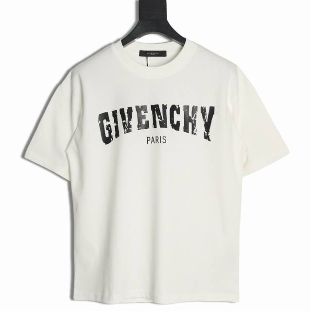 Givenchy 纪梵希 25Ss 破损字母短袖T恤 面料采用定制240G 26支特滑双股精棉平纹高密无尘全棉布料。前幅高密度加厚，走线平整，代工品质，全套定制