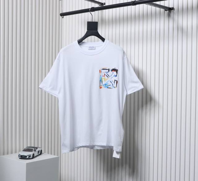Off Ow White Ow彩色绘画短袖 面料：采用定制260克32织纯棉双纱面料，坯布两次水洗预缩定型， 预缩定型后能保证衣服不再次缩水变型 衣版：经典Os