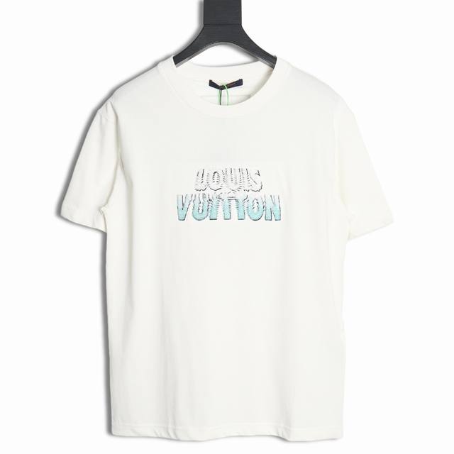 Louis Vuitton 路易威登 Lv 23Fw 串珠字母短袖T恤 今年夏天应该是Lv出的最好看的一款了 因为工艺原因的特殊 我们晚出了20天 市场出货的基