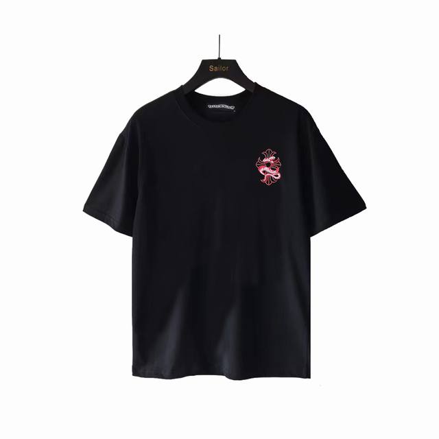 实拍细节图+尺码表 Chrome Hearts 克罗心 蛇年限定刺绣短袖 蛇年限定系列 Ch 克罗心 采用万针刺绣盘绳工艺 情侣款短T 百看不腻的高级简约风格