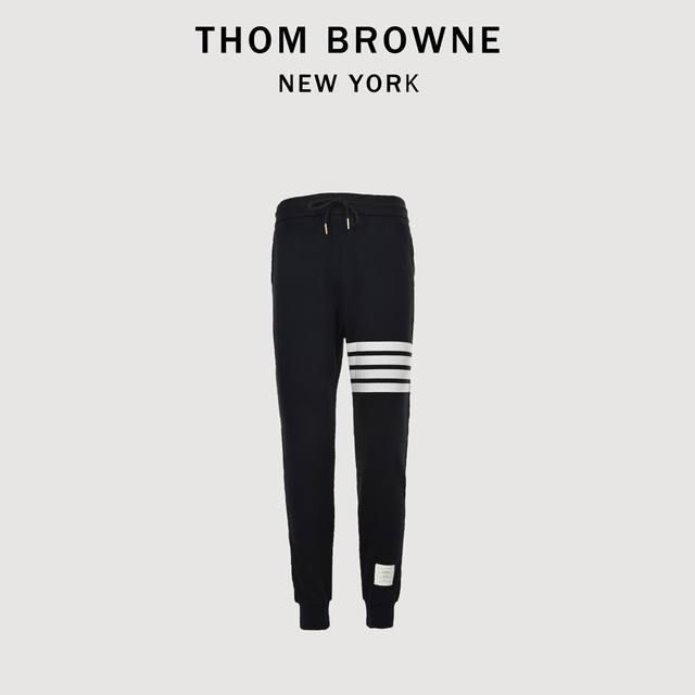 Thom Browne 汤姆布朗 24Fw 四杠条纹色织运动长裤 藏蓝 定织定染480G毛圈布，采用60支天然全棉精梳纱针织而成，内里32Jc平纹+8Jc毛圈，