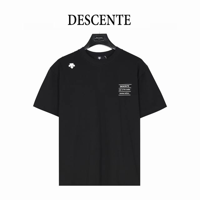 Descente 迪桑特 25Ss 胸前字母Logo印花短袖T恤 面料采用260G纯棉双纱紧密棉面料 对照原版做丝滑超柔处理 亲肤舒适透气 布面肌理股线清晰明显
