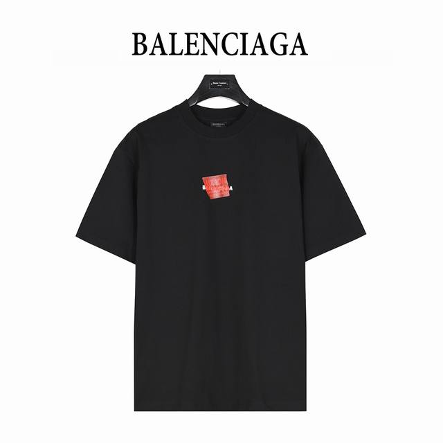 Balenciga 巴黎世家 胶带掩盖字母凹凸短袖T恤 采用280G高克重双纱棉面料，多层印花工艺 凹凸字母 细节无法挑剔，极具档次感与奢华辨识度！ 三标齐全