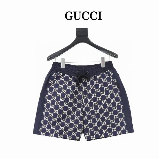 Gucci 古驰 Gg满印老花刺绣短裤 互扣式双G印花、抽绳松紧腰头、直筒短裤版型、全套辅料配备！聚酯纤维属于混纺面料，撞色面料对版固色环保定染。耐光性也比较好