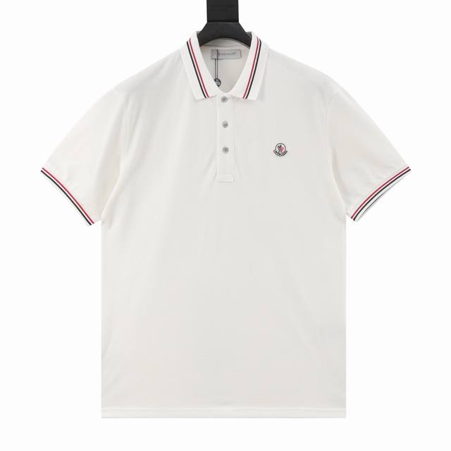 Moncler 蒙口 经典小标领口织带短袖polo衫 衣领为双系统提花定织扁机制成，有弹性，不变形，衣服全部原生布捆边，前胸双层面筒，无明线，无散口，袖口，前胸