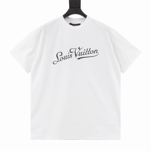Louis Vuitton 路易威登 25Ss 签名Logo字母发泡印花短袖T恤 三标齐全 采用高端索罗娜布料 ， 前后采用绒面发泡工艺 手感非常舒服 Os落肩