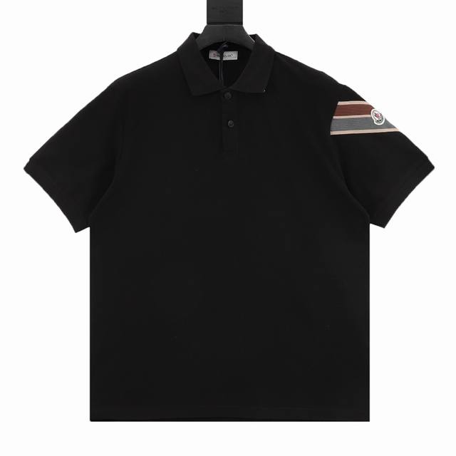 Moncler 蒙口 袖织带短袖polo衫 采用原版220G定制珠地面料，螺纹同缸定染对格对纹零色差。织带定做，2000码起订量。颜色、宽度比例还原原版。独家品