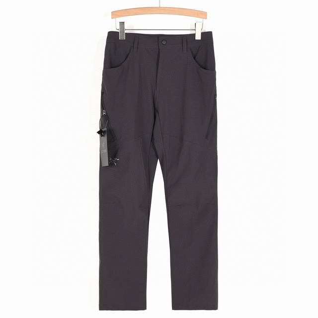 Arcteryx 始祖鸟刺绣 经典爆款 男女户外登山裤 独家上新！！绝对的牛货，顶级品质 官网正品1：1 小红书爆款 刺绣款 适合夏季的四面弹面料，轻薄舒适！透