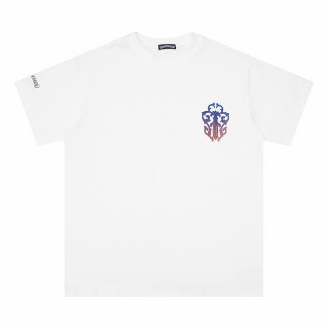 高版本Chrome Hearts 克罗心 渐变宝剑马蹄印花短袖！面料使用 克全棉双纱面料 区别于市场低克重普通货 ，纹路清晰可见，质感柔软细腻光滑，垂感十足！有