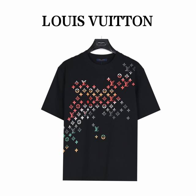Louisvuitton 路易威登 满印老花渐变数码印花短袖T恤 定织定染260克进口原版面料,搭配32支1×1棉盖丝罗纹 专柜7150元购入，也是当季主线元素