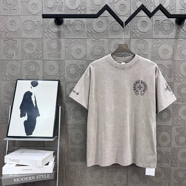 D Chrome Hearts 克罗心 做旧前后十字架梵文字母Logo印花 精致升级，灵感源自八十年代复古 原版面料 官方同款 320克洗水短袖 定制同缸染面料