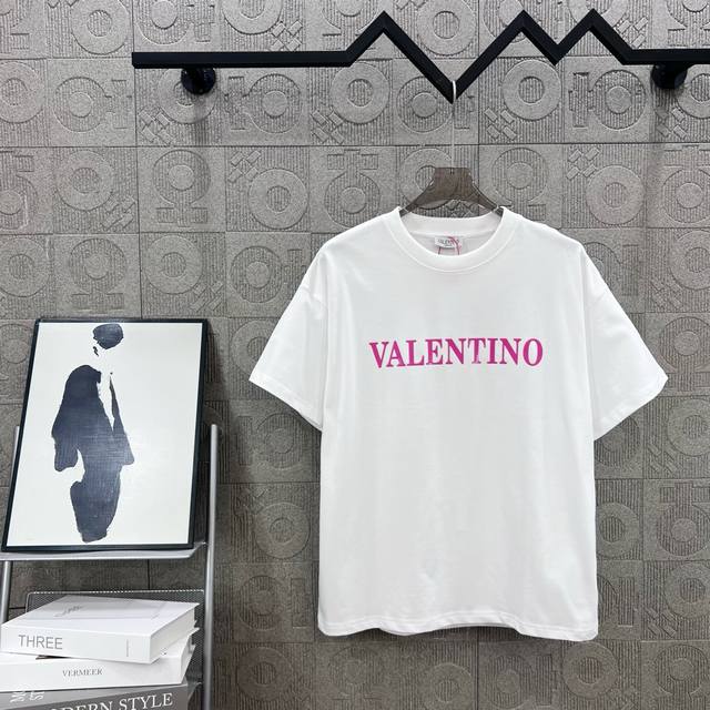 D Valentno 华伦天奴 胶印字母Logo印花 升级，灵感源自八十年代复古 原版面料 官方同款 短袖T恤 定制 同缸染面料 手感非常舒服 春夏最新砖柜同步