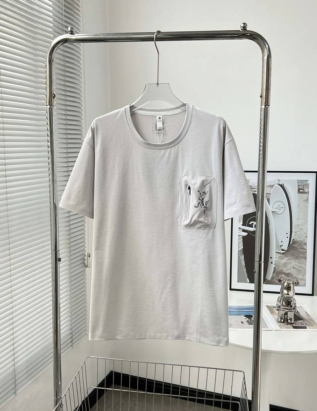 811# Arc'teryx 始祖鸟 圆领轻量化系列的冰丝运动短袖T恤 户外飞禽单品！ 性价比一步到位！！！ 用的都是功能性面料！ 轻量化 速干 透气！ 款式简