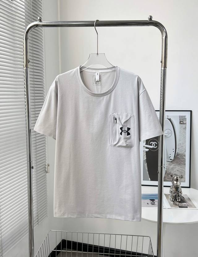 808# Under Armour安德玛 圆领轻量化系列的冰丝运动短袖T恤 户外飞禽单品！ 性价比一步到位！！！ 用的都是功能性面料！ 轻量化 速干 透气！ 款
