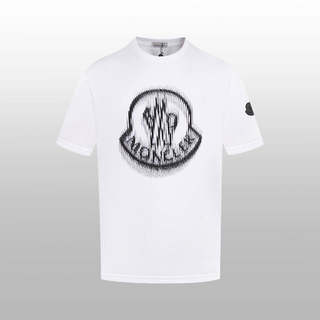 顶级版本 区别通货 Moncler 字母印花短袖 颜色：白色 尺码：Xs S M L 辅料: 全套定制辅料 版型：宽松 无性别区分 男女同款