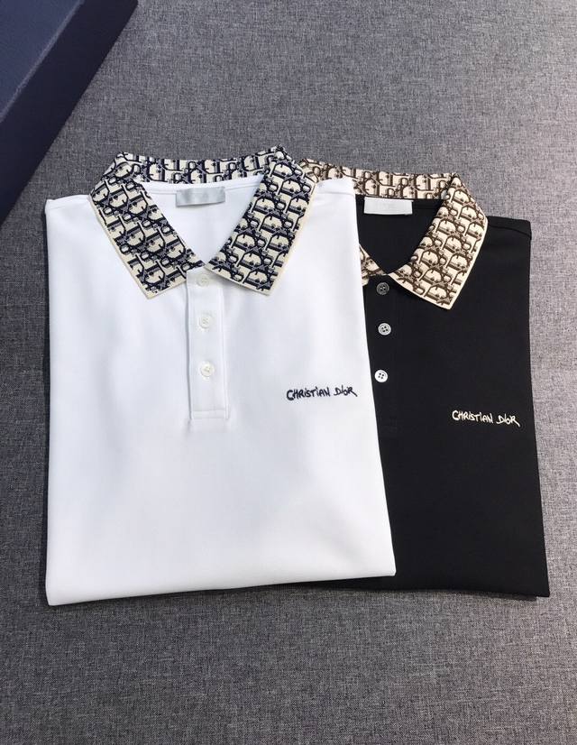 新品 -Cd家族男士时装款珠地棉翻领polo衫，贸易公司洋行货，重磅高级心水之物，25年官方新品，高级秀场系列，超级明星级Top爆款单品！ 颇具Cd家族美学风格