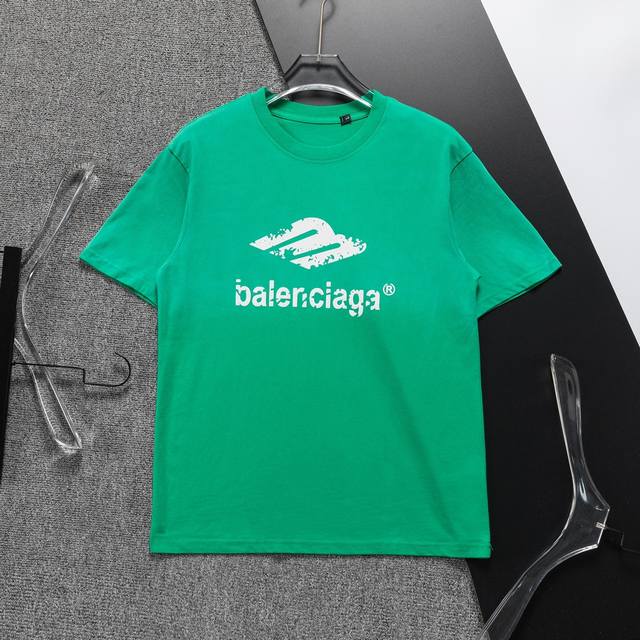 巴黎世家 官网新款洗水T恤.男士圆领经典Logo短袖T- Shirt 采用进口客供定制面料 高端的品质 尽显奢华。88672尺码：M-3Xl