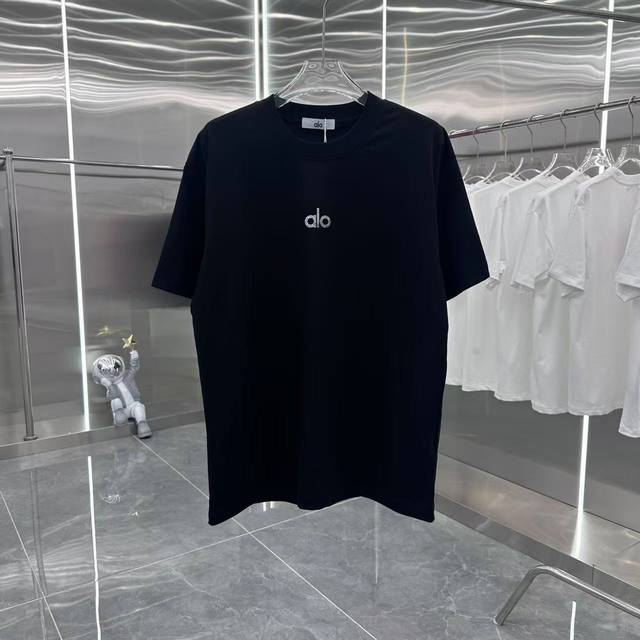Alo 2025春夏新款 圆领短袖T恤 男女同款宽松版 S M L Xl Xxl 五个码 黑色 白色 灰色 浅绿色