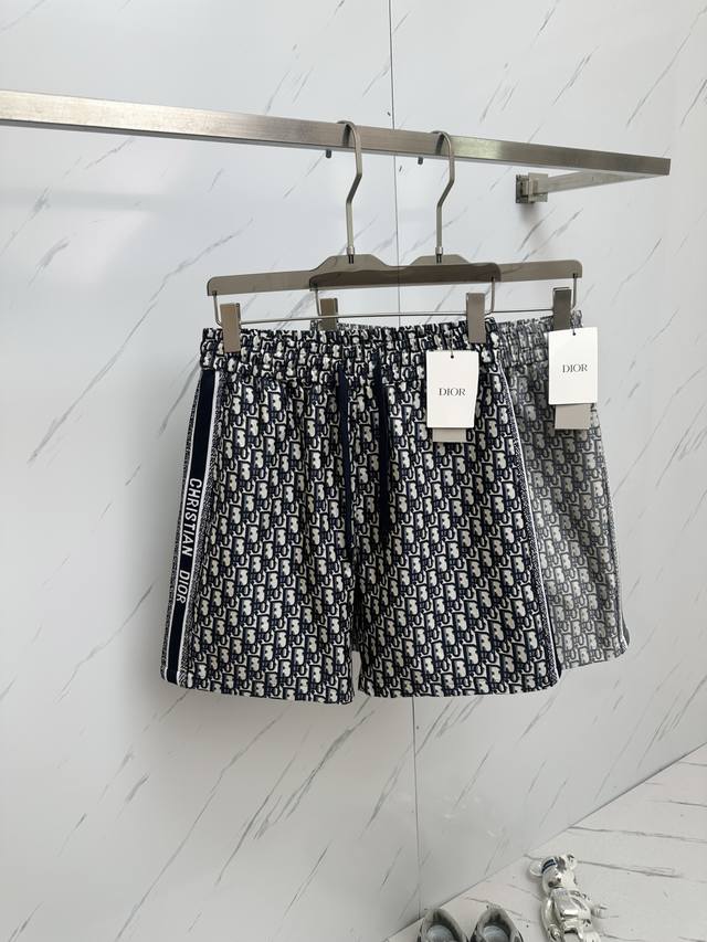 Dior2025春夏新款提花Logo情侣款短裤高版本 原版定制顶级面料，网红明星同款高密度面料，定制提花Logo面料，很高档、很有范儿！面料手感非常舒服 超级百