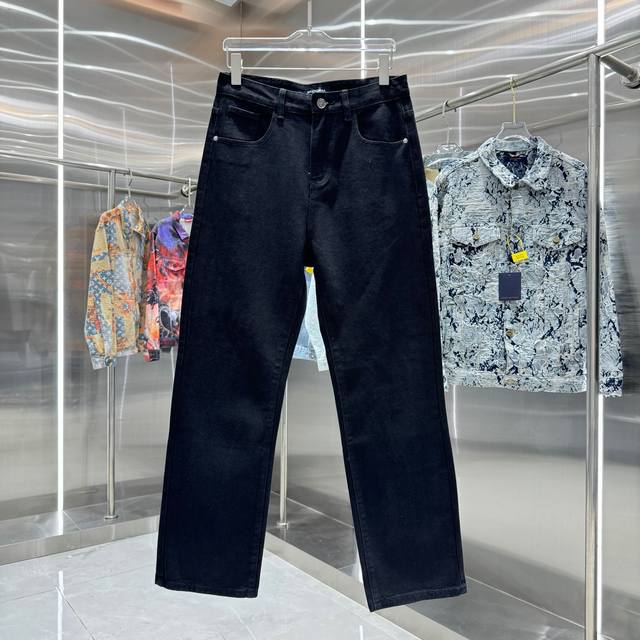 巴黎 25新品 后口袋字母Logo压硅胶牛仔裤！特定最新品牌皮标 重磅单品~私渠稀有臻品 客供五金辅料 进口客供定织牛仔棉布面料,时尚又个性 超级百搭好看的一款