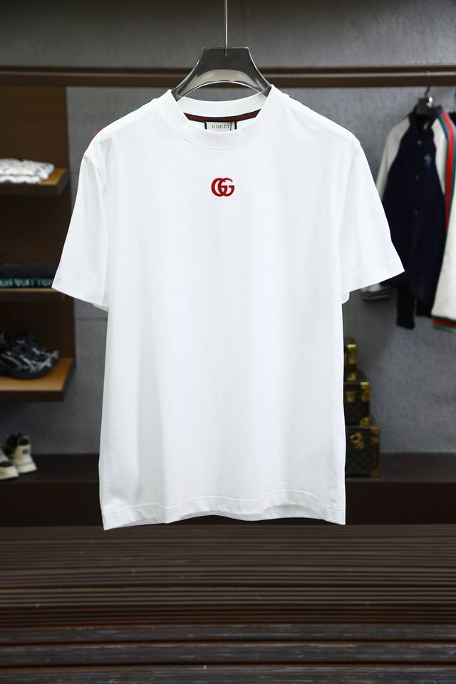 Gucci古奇 2025夏季新款短袖T恤，标志性的战马Logo加刺绣工艺，个性艺术系列全网独家首发 百搭款细节处理完美210克纯棉面料十分精致 原版面料 网红明