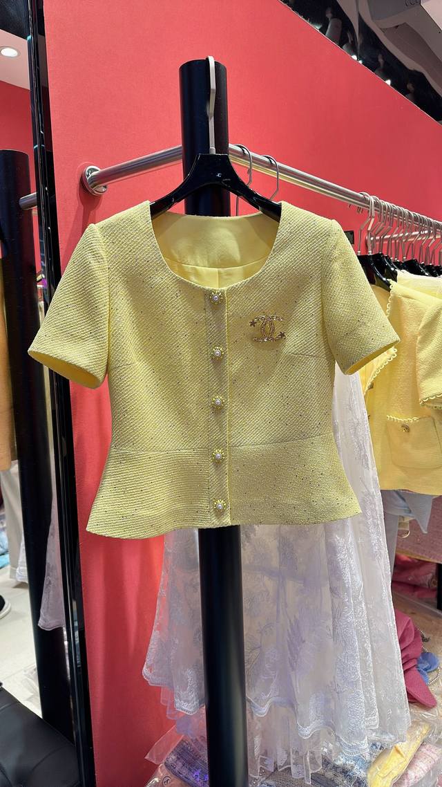 chanel最新定制夏款面料 鱼尾收腰下摆 真的是满满高定精致感 码数36 38 40