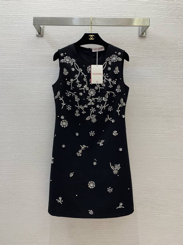 款号G25041068 Valentin*O华伦家新款 高端定制重工花枝串珠装饰修身显瘦无袖背心连衣裙！杏色、粉色、黑色、 M码：胸围88，腰围78，裙长88