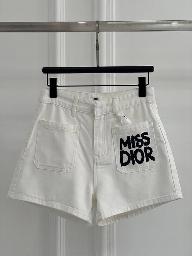 Dio* ｜25Ss早春新款 双口袋印花牛仔短裤丨 高版出品！采用100%纯棉的面料牛仔上身柔软 双口袋设计 宽松短裤版型显瘦遮肉显腿长酵素洗水工艺百搭经典款定