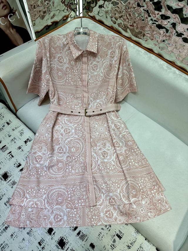dior*2025夏季新款 翻领短款衬衣裙 前后不规则设计 整体新款蝴蝶花簇印花面料 搭配本布腰带 单色Sml