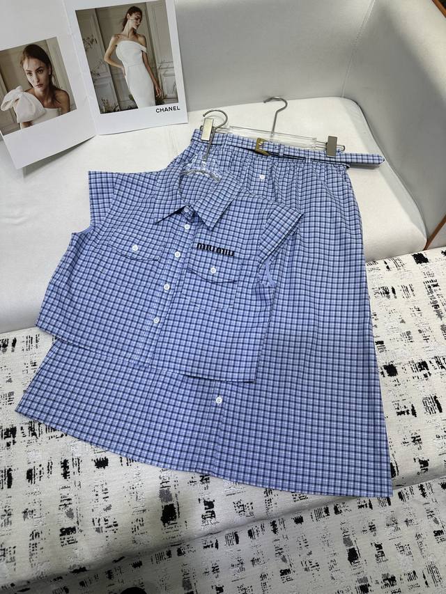 强烈推荐 Miumiu* 新款格纹上衣+半裙套装 字母刺绣装饰 搭配腰带 单色 Sml
