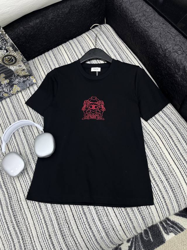 爆款现货 原单品质 Celi*｜25限定系列新品刺绣字母短袖T恤 精致常规版型上身巨显瘦！ 定制最新刺绣 低调奢华！ 时髦精必备单品解锁所有穿搭！ 认准我家品质