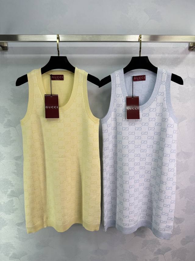 Gucc*2025新品上架 提花针织背心裙 定制Yb全棉纱线织造 质感高级舒适 直筒背心裙剪裁 蓝黄两色可选 通体装点标志性双G字母徽标图案 彰显品牌个性 凸显