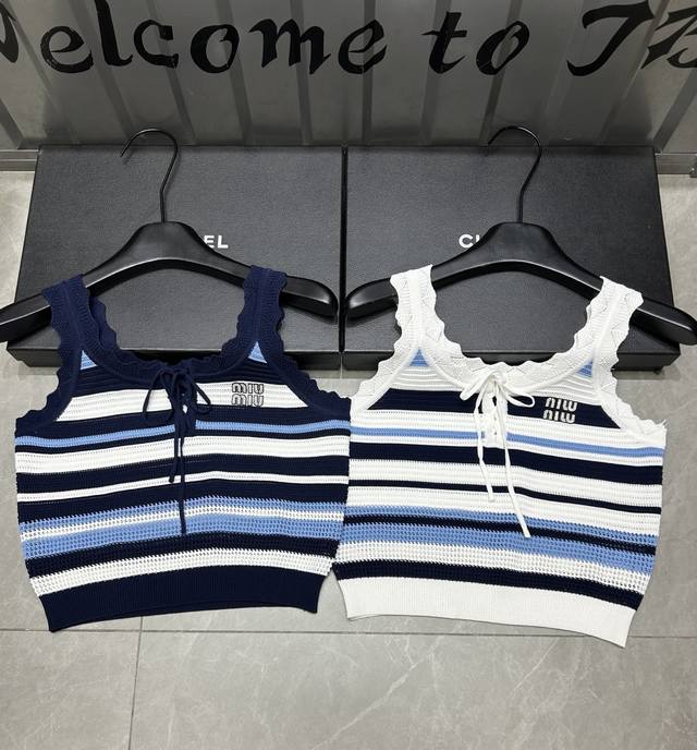 新品上线 款号: 7# #Niu条纹绑带背心实拍图
