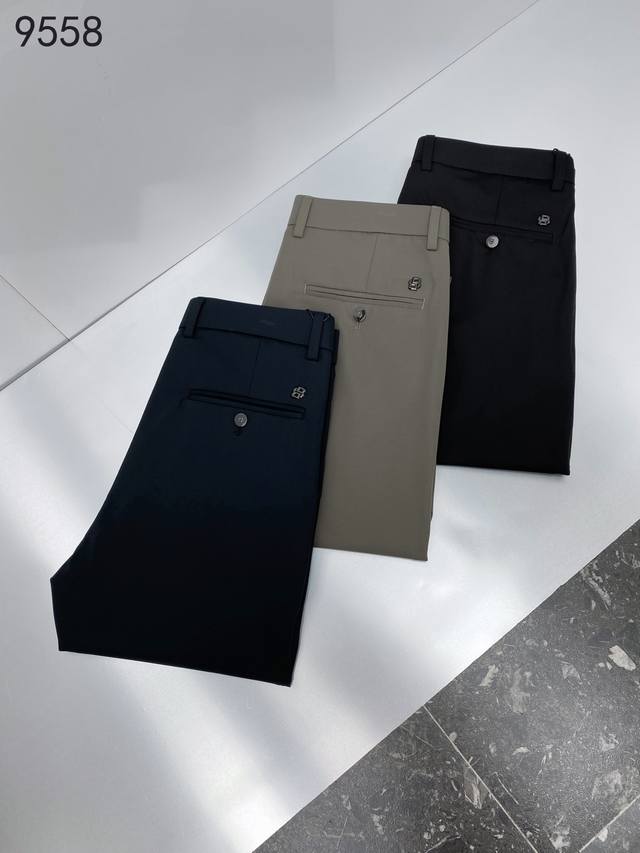 爆款9558克色 蓝色 卡其色 补单到货一批 面料：四面弹锦氨面料 码数：29-40