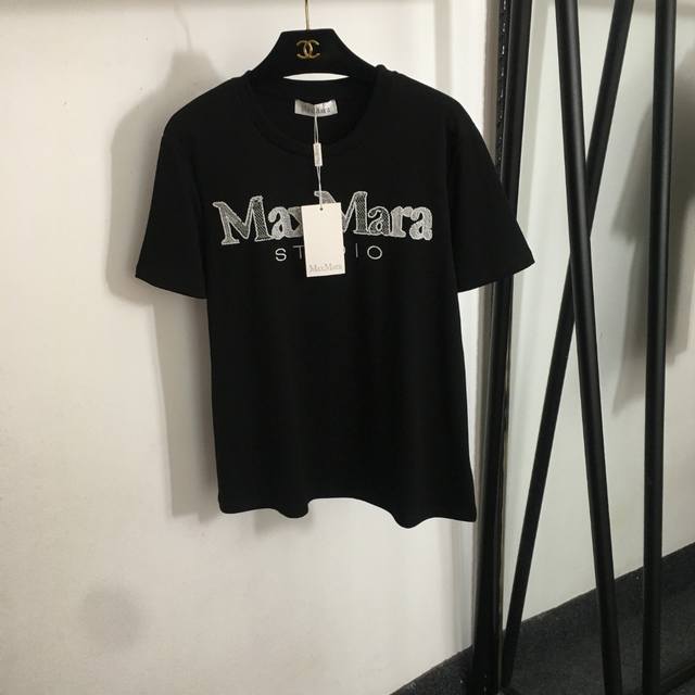 款号20252250 Maxmar*新款 钉珠刺绣Logo字母短袖T恤，白色，黑色，Sml， M码；肩宽40，胸围94，袖长20，衣长62