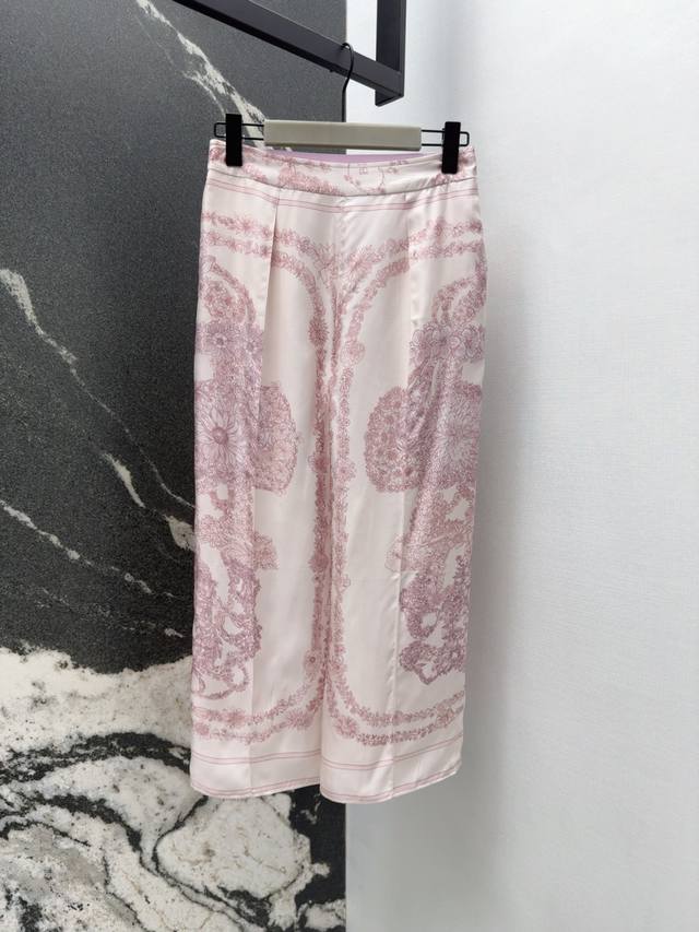 her 25Ss 春夏新品Brides Gala En Fleurs印花真丝阔腿直筒裤裤 100%真丝斜纹绸质感超赞 气质牙签线压褶直筒裤型随性大方 绝美配色全