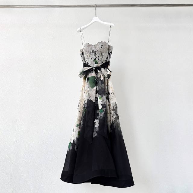 款号：25061 面料:55% Linen 45% Sill 尺寸：0 1 2 3 胸围 腰围 长 Bust Waist Long 0 82 64 118 1