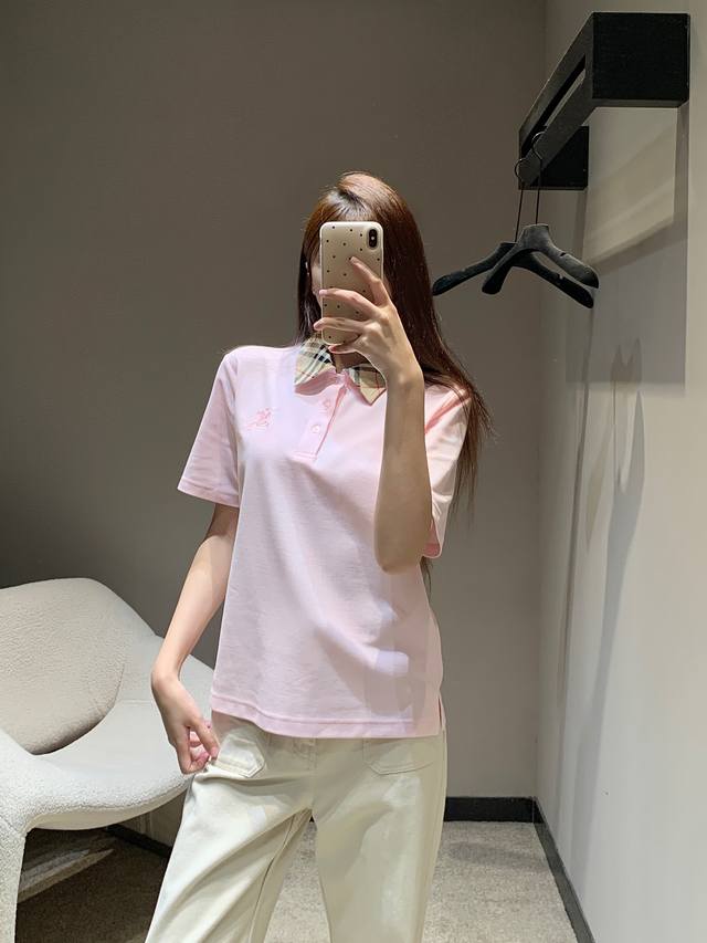 Burberr* 25Ss夏季新款 战马刺绣polo短袖T恤丨独家高版出品！版型上身修身优美、又不失时髦感 随意搭配都很好看轻松驾驭，实穿率超高～衣橱必备款！小