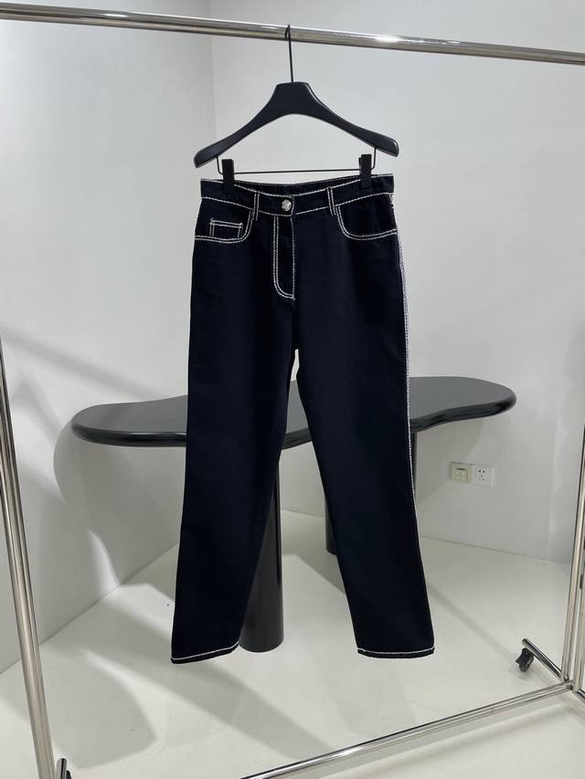 小香新品Coco Neige滑雪系列牛仔长裤 高腰直筒剪裁 6股马海毛手工走线 饰撞色明线工艺 纽扣拉链开合 高版本来了 ：黑色 ：S M L