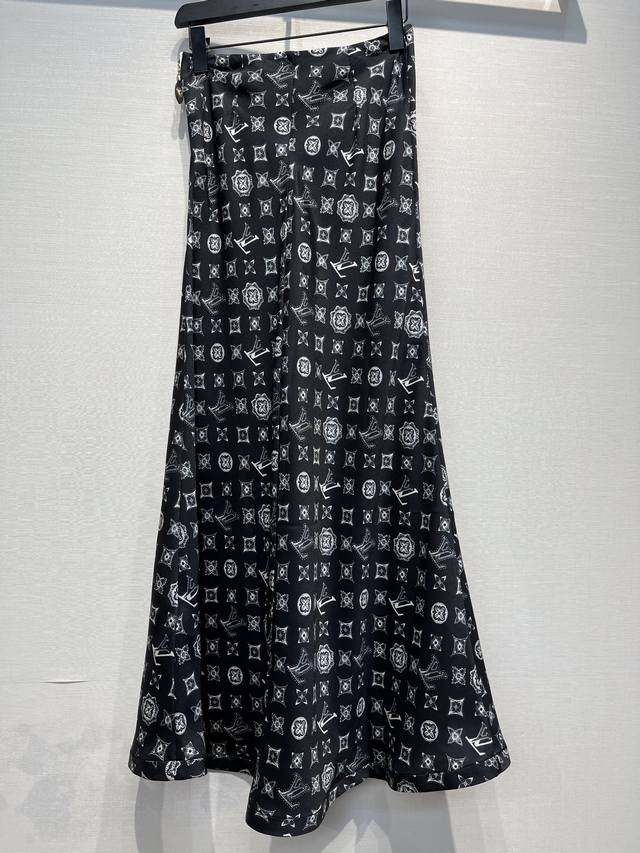 2025新款 印花真丝长半裙 侧拉链 时尚洋气 Size: S- L