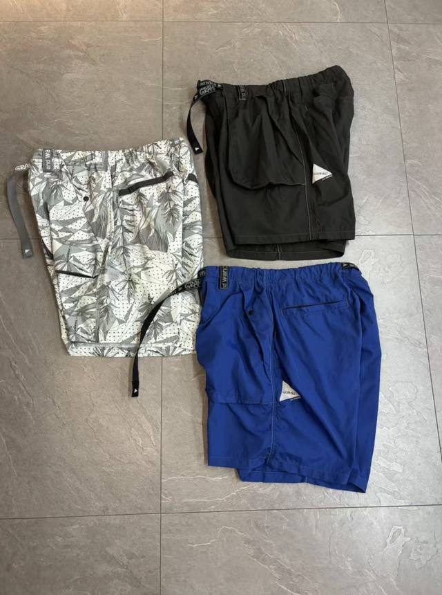 gramicci X And Wander Brushed Nylon Short 联名男女款尼龙户外运动短裤 Gramicci × And Wander 联名