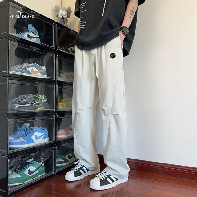 stone Island石头岛海外版25Ss新款四色高品质拼接休闲运动工装伞兵裤 裤子版型宽松 细节完美 采用工装梭织面料耐磨耐脏 立体裁剪宽松版型 进口机器印