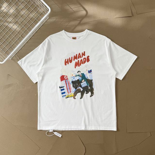 过验级Human Made插画系列西装男士骑熊情侣款短袖T恤 2552 在Human Made Online Store每个月一号都会发售Human Made与